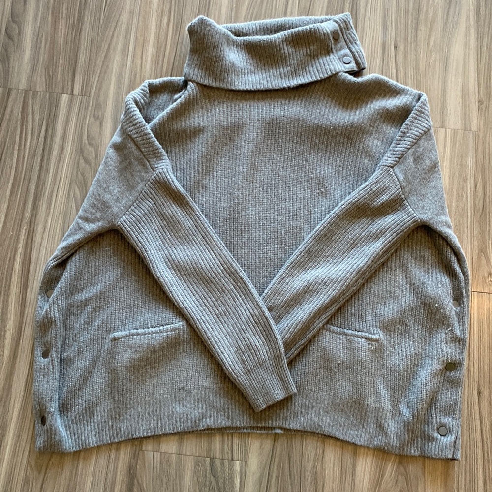 Vince gray cowl neck sweater. Size XL.
